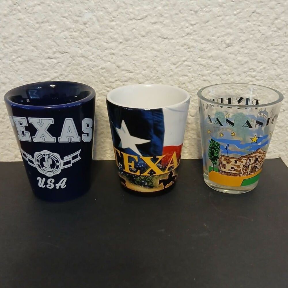 SOUVENIR SHOT GLASSES TEXAS SHOT GLASS LOT